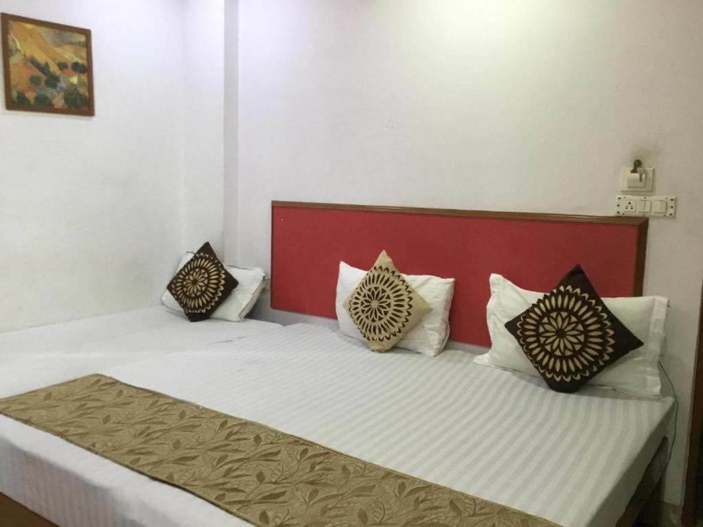 Airport Sky Inn Homestay ชัยปุระ ภายนอก รูปภาพ