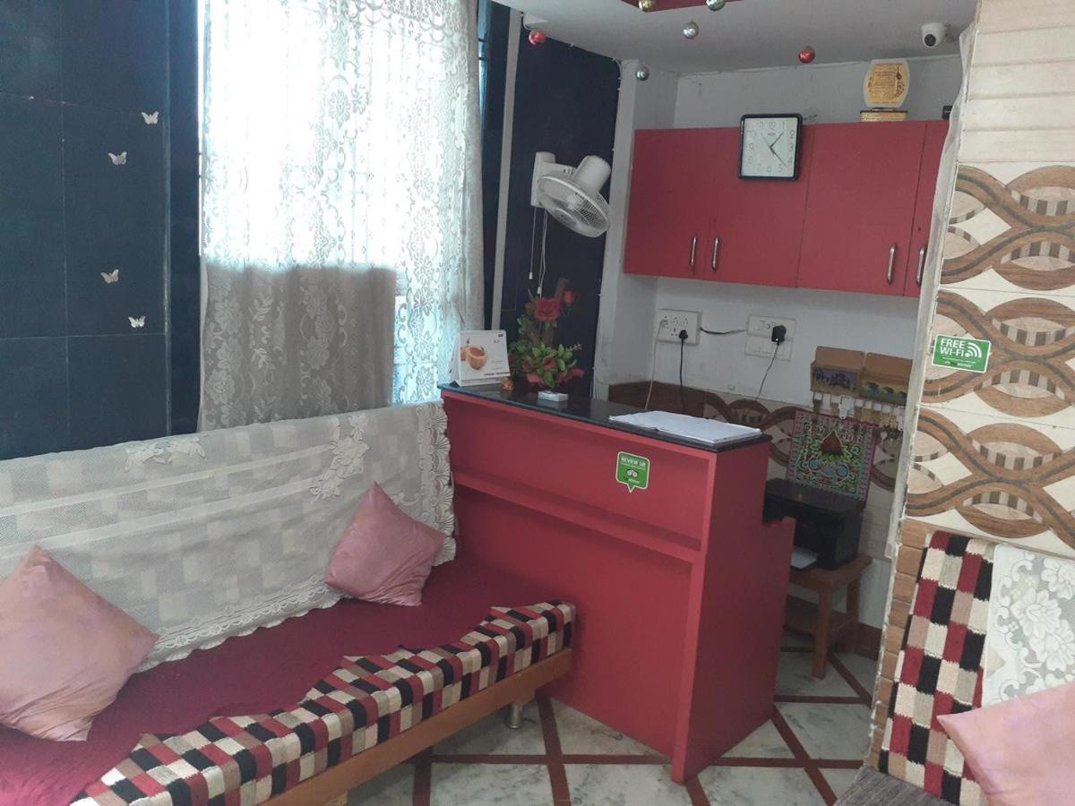 Airport Sky Inn Homestay ชัยปุระ ภายนอก รูปภาพ