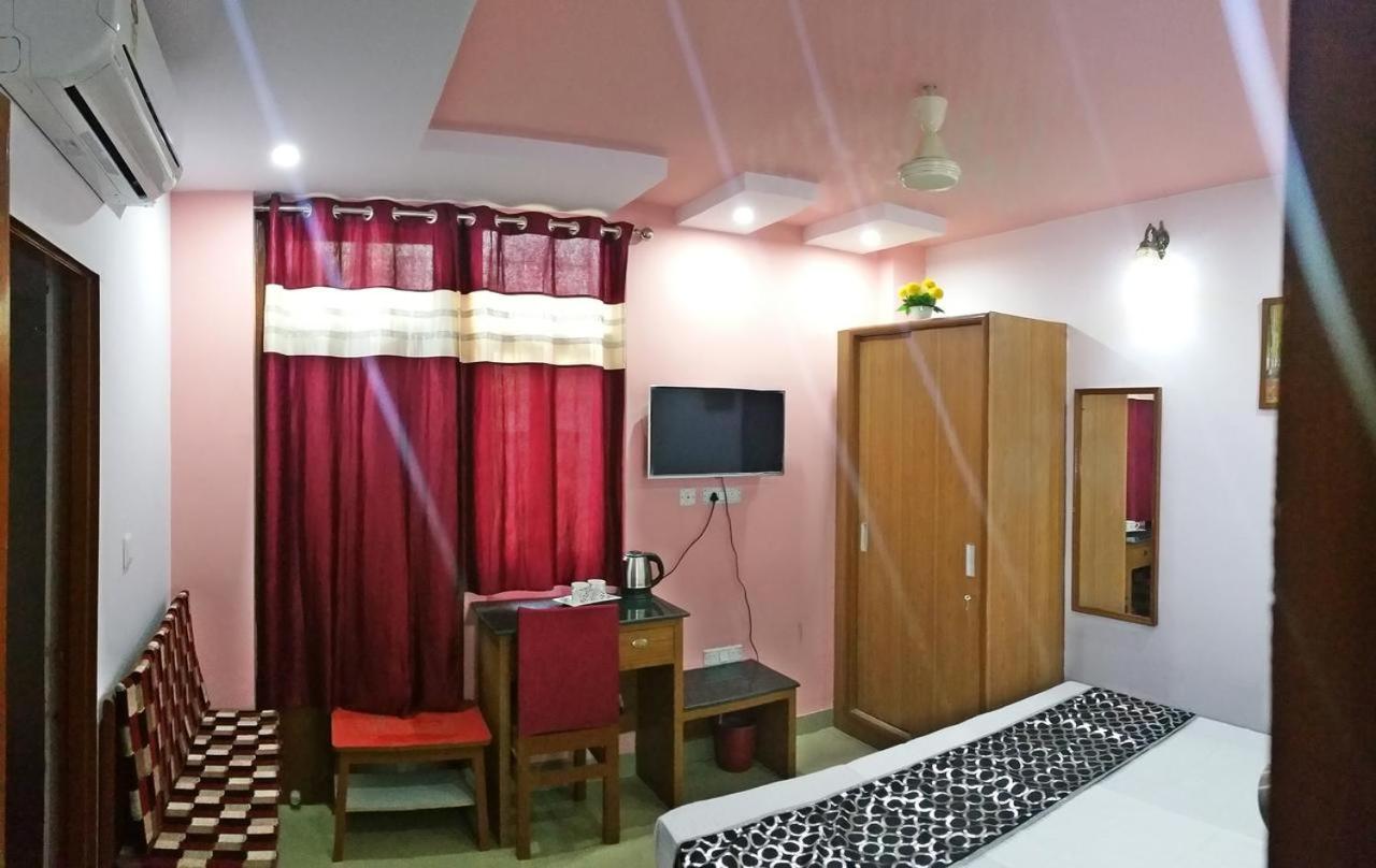 Airport Sky Inn Homestay ชัยปุระ ภายนอก รูปภาพ